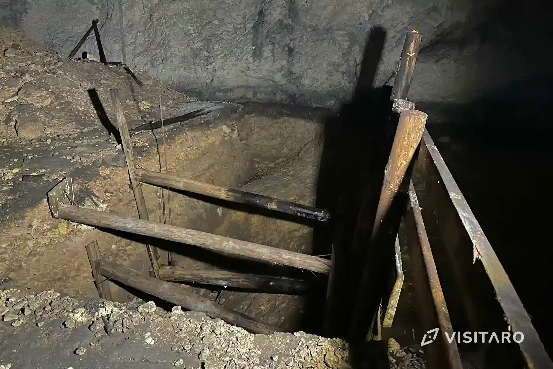 Jaskinia Ciemna. Podziemny dom neandertalczyków i nietoperzy Jaskinia Ciemna, stanowisko archeologiczne