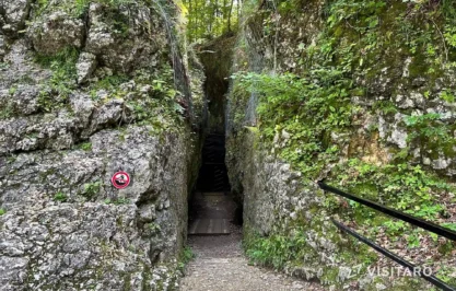 jaskinia łokietka, wejście do jaskini, Ojcowski Park Narodowy