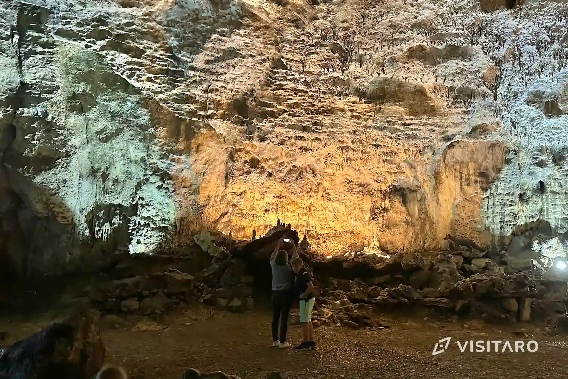 Jaskinia Nietoperzowa. Najdłuższa jaskinia Jury Krakowsko-Częstochowskiej Jaskinia Nietoperzowa, wnętrze jaskini