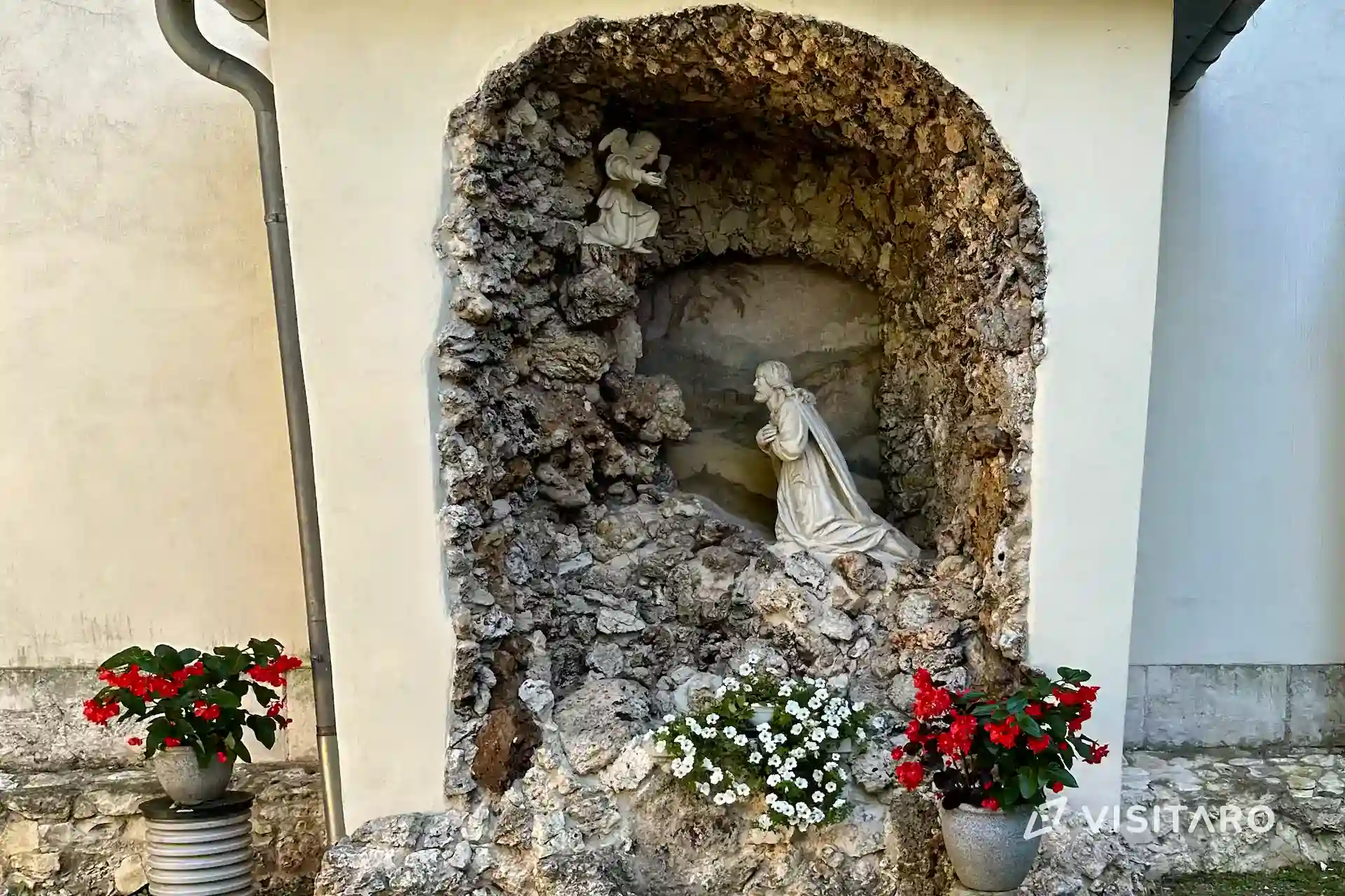 Pustelnia Błogosławionej Salomei w Grodzisku. Zagadkowa atrakcja Ojcowskiego Parku Narodowego Pustelnia Błogosławionej Salomei, grota