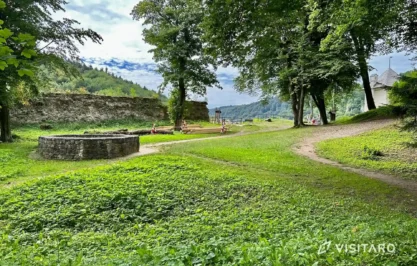 zamek w Ojcowie, studnia